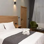Hotel Daymonth